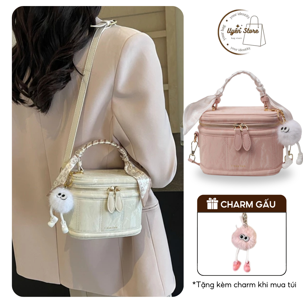 Túi Xách Nữ Đeo Chéo Đeo Vai Quai Xách Da Pu Sọc Vân Mix Charm Gấu Quảng Châu Cao Cấp Đi Tiệc Đi Chơi DK048