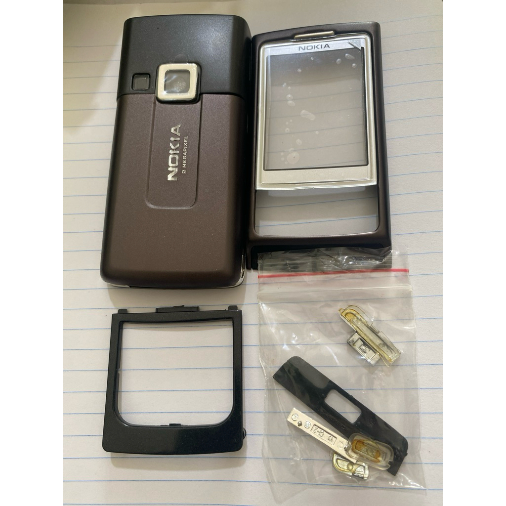 Vỏ nokia 6270 ko kèm phím(màu cà phê),như hình