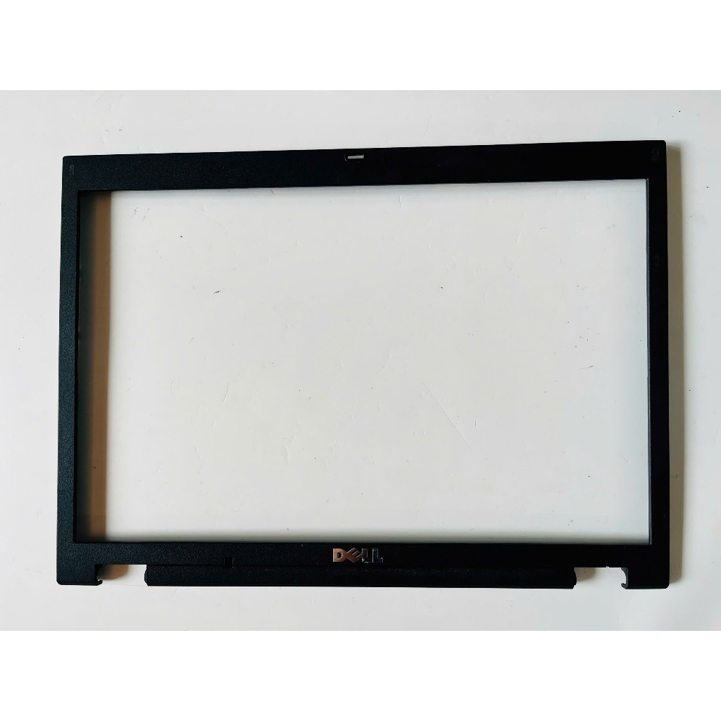 Thay Vỏ Laptop Dell Latitude E5500 Cũ