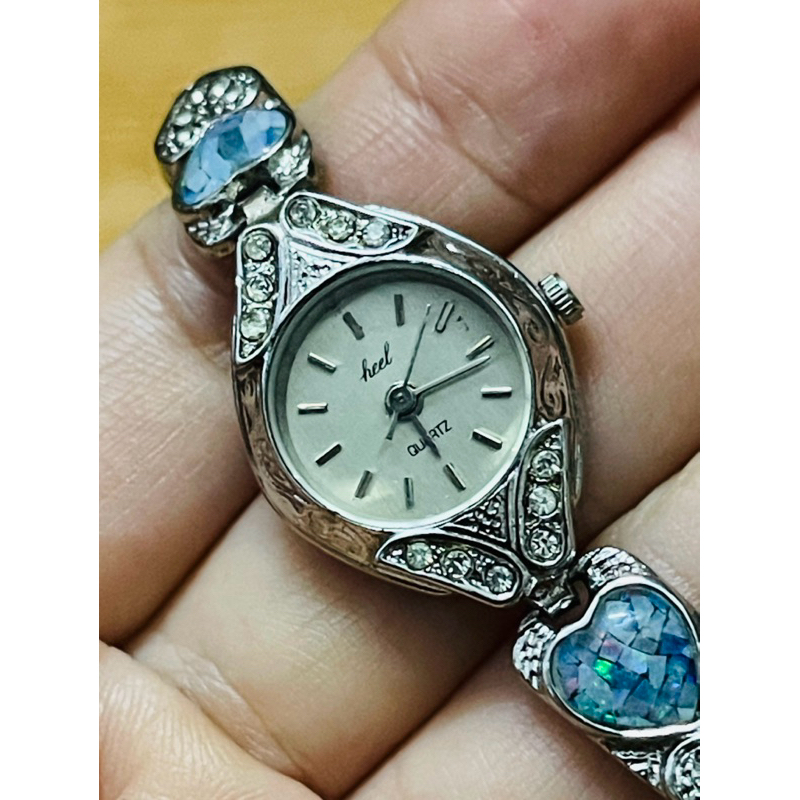 Đồng hồ Heel Nhật dây thép phối đá Opal siêu đẹp.