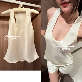 Áo Lụa Ba Lỗ Cổ U Ôm Eo Loe Nhẹ – Dáng Basic Tôn Dáng Nhẹ Nhàng Sang Xinh