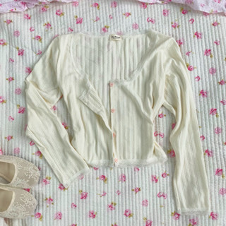 Cardigan cream top | Áo cardigan nữ dài tay màu kem thông hơi mềm mại