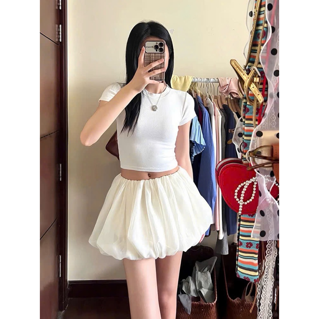 Chân váy bí ngắn có quần bảo hộ chất voan tơ hàn bông xoè mềm mướt - Joella Skirt | BigBuy360 - bigbuy360.vn