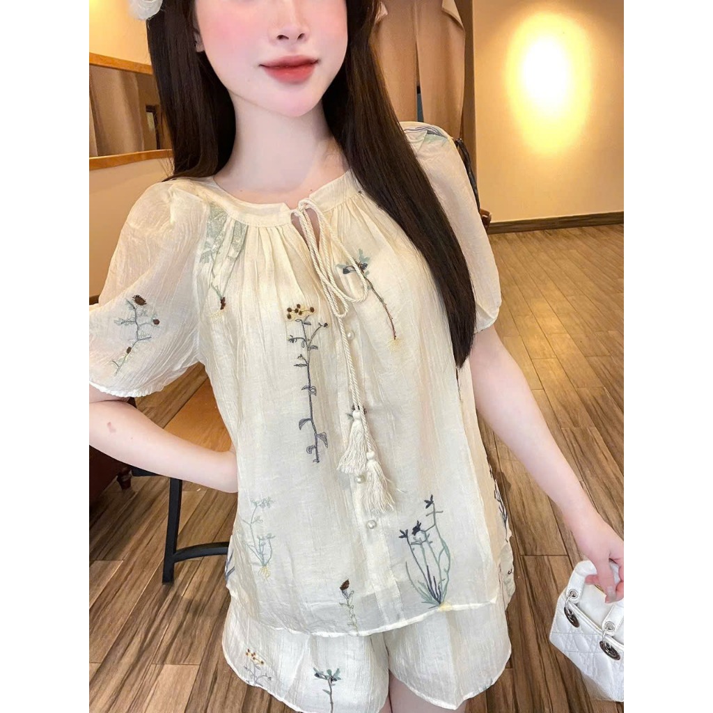 Set bộ nữ Dooti vải tơ thêu hoa nhẹ nhàng nữ tính, Bộ đồ nữ áo tay bồng ngắn kèm quần short cạp chun thời trang HEBE | BigBuy360 - bigbuy360.vn
