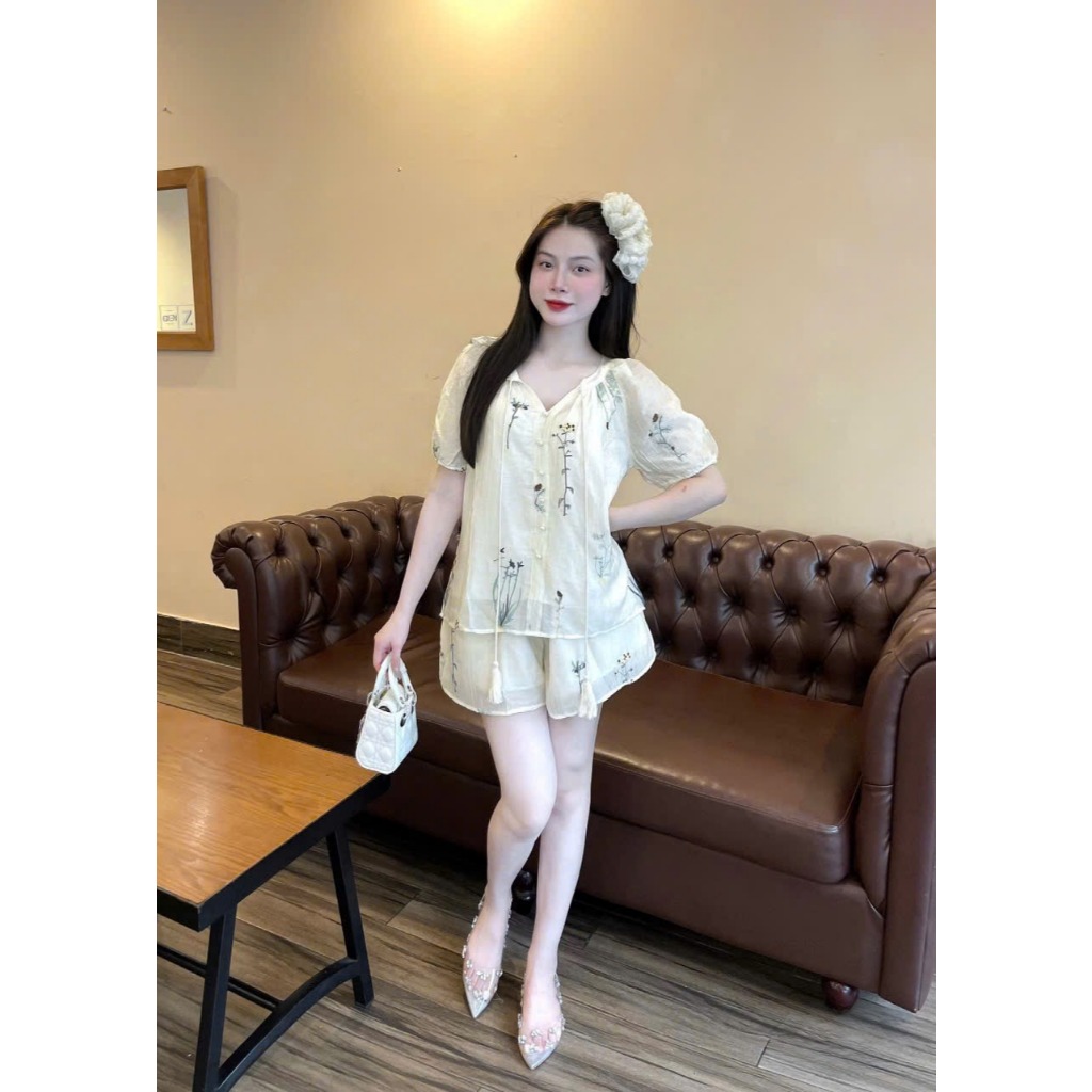 Set bộ nữ Dooti vải tơ thêu hoa nhẹ nhàng nữ tính, Bộ đồ nữ áo tay bồng ngắn kèm quần short cạp chun thời trang HEBE | BigBuy360 - bigbuy360.vn