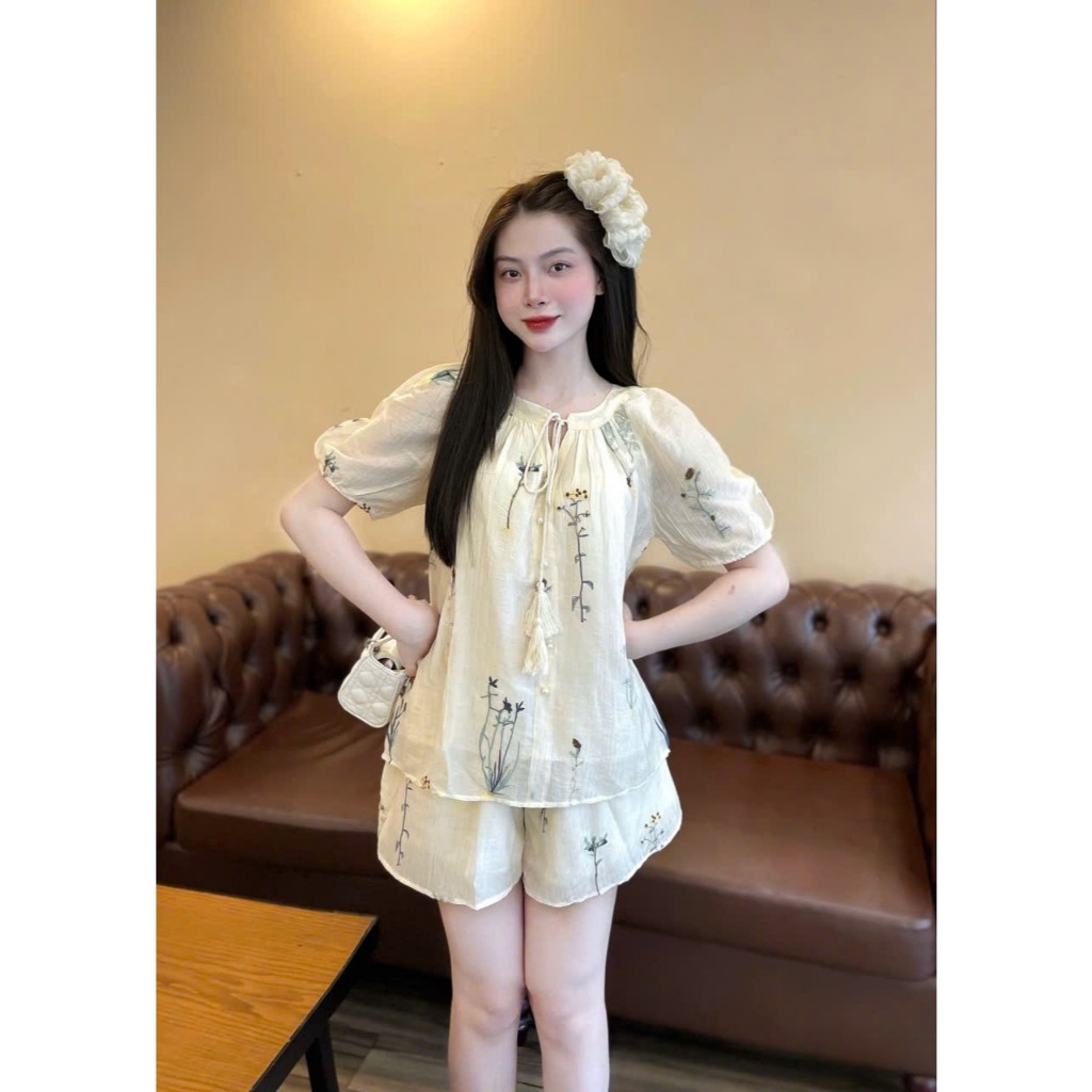 Set bộ nữ Dooti vải tơ thêu hoa nhẹ nhàng nữ tính, Bộ đồ nữ áo tay bồng ngắn kèm quần short cạp chun thời trang HEBE | BigBuy360 - bigbuy360.vn