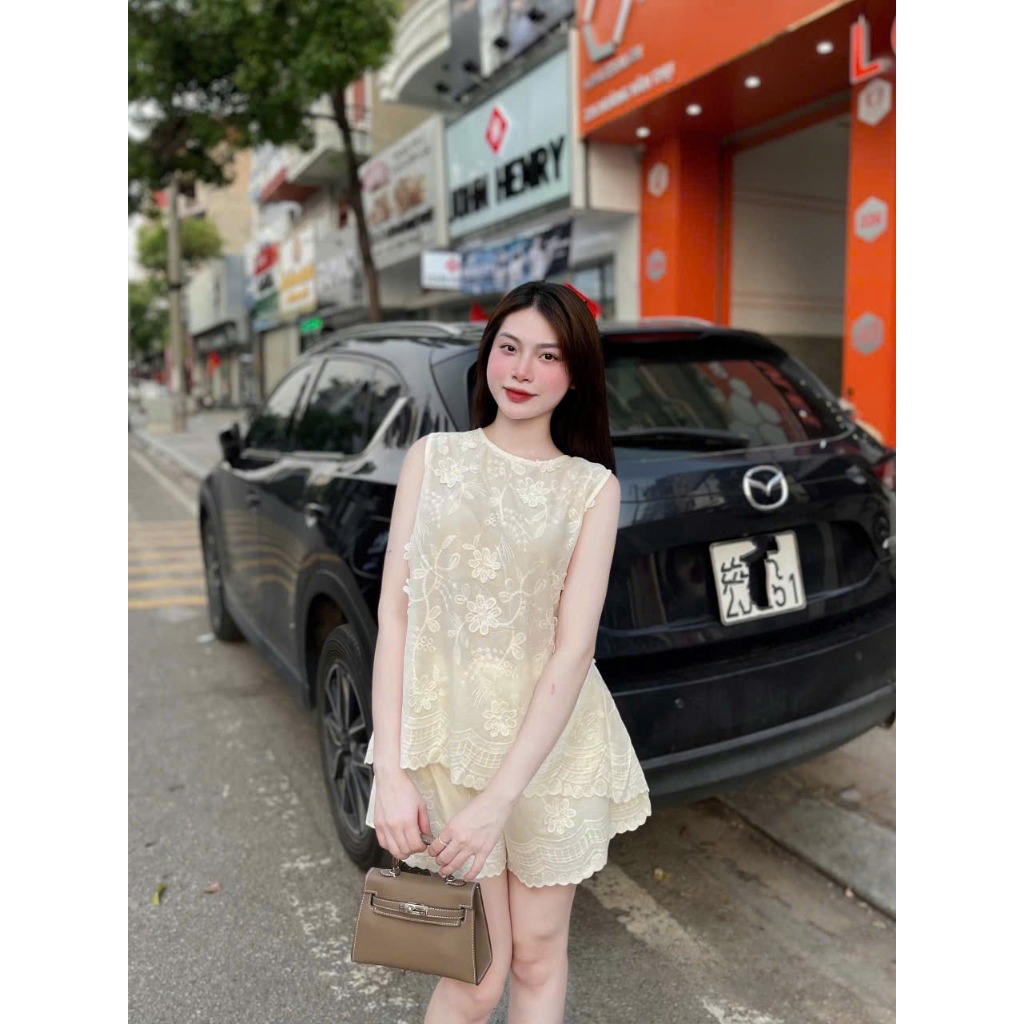 Set bộ nữ Guti áo sát nách kèm quần short cạp chun trẻ trung nữ tính, Bộ đồ nữ vải thô thêu hoa dịu dàng thời trang HEBE | BigBuy360 - bigbuy360.vn