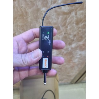 Bộ Micro không dây đeo tai UHF 996