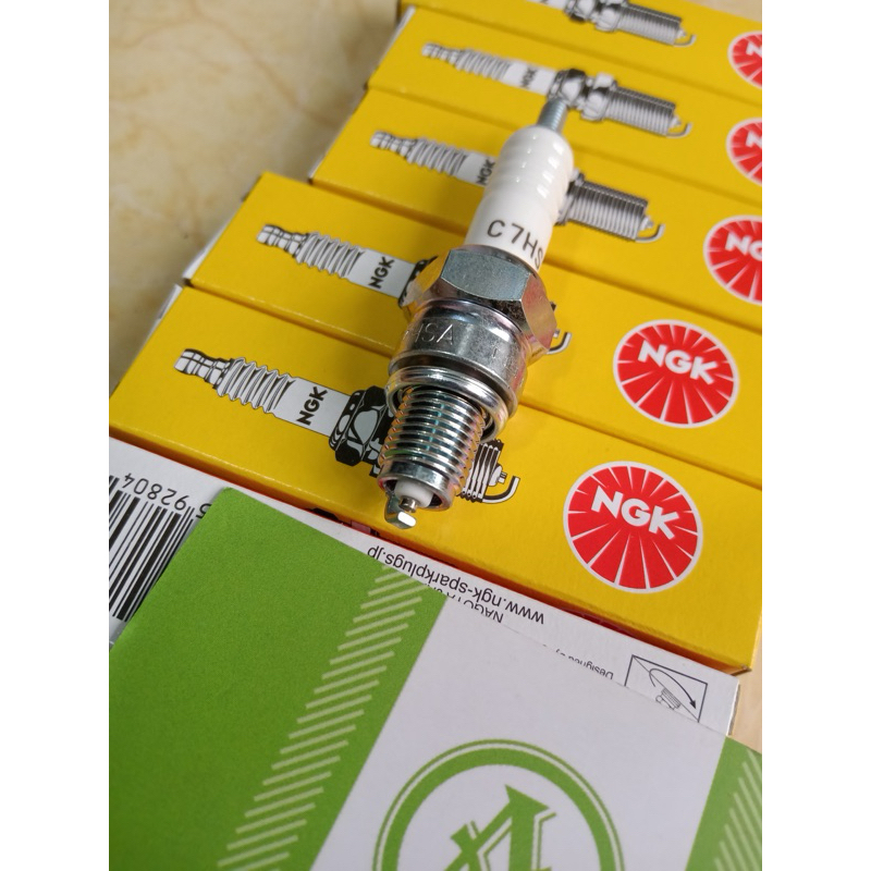 Bugi NGK C7HSA Chân Ngắn SX Thái Lan Xe Máy Dùng Cho Xe Nouvo 1/2/3 /Mio-;