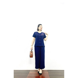 Bộ lụa, bộ đũi trung niên cao tuổi .