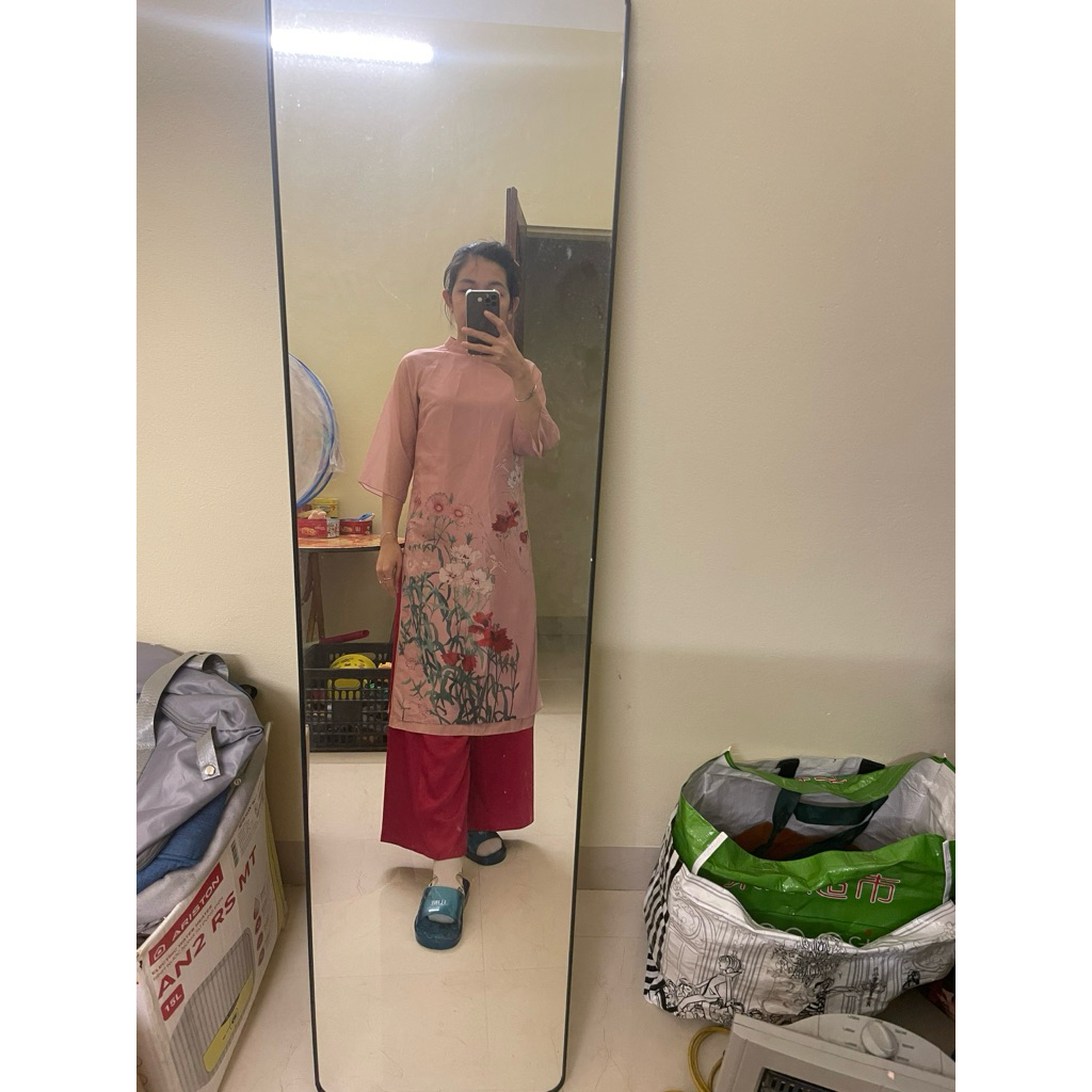 Pass đồ Tiin , áo dài, váy Tiin sz S-M vừa