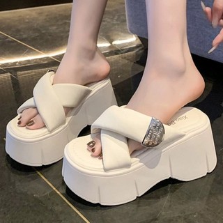  Dép quai chéo đế 7cm quai phồng đế êm dép xuồng đế cao quai phồng 