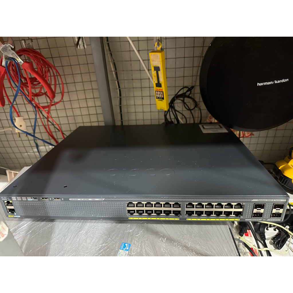 Thiết bị chuyển mạnh Cisco WS-C2960X-24PS-L hàng thanh lý