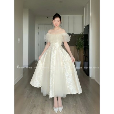 Jasmi Dress Wonderhouse Đầm thiết kế trễ vai dáng dài xòe chất vải hoa ren dự tiệc sang trọng