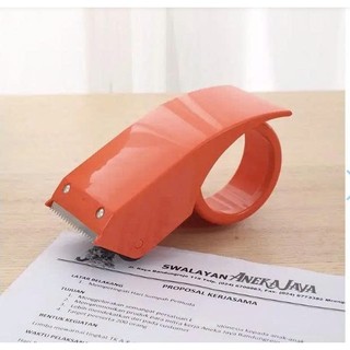 Cắt băng keo Deli 801 dán thùng