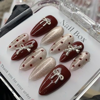  SP004 Nail Box Gắn Sẵn Đỏ & Nhũ Vàng Chấm Bi Đính Nơ 3D Nữ Tính Sang Chảnh Tự Gắn Tại Nhà 