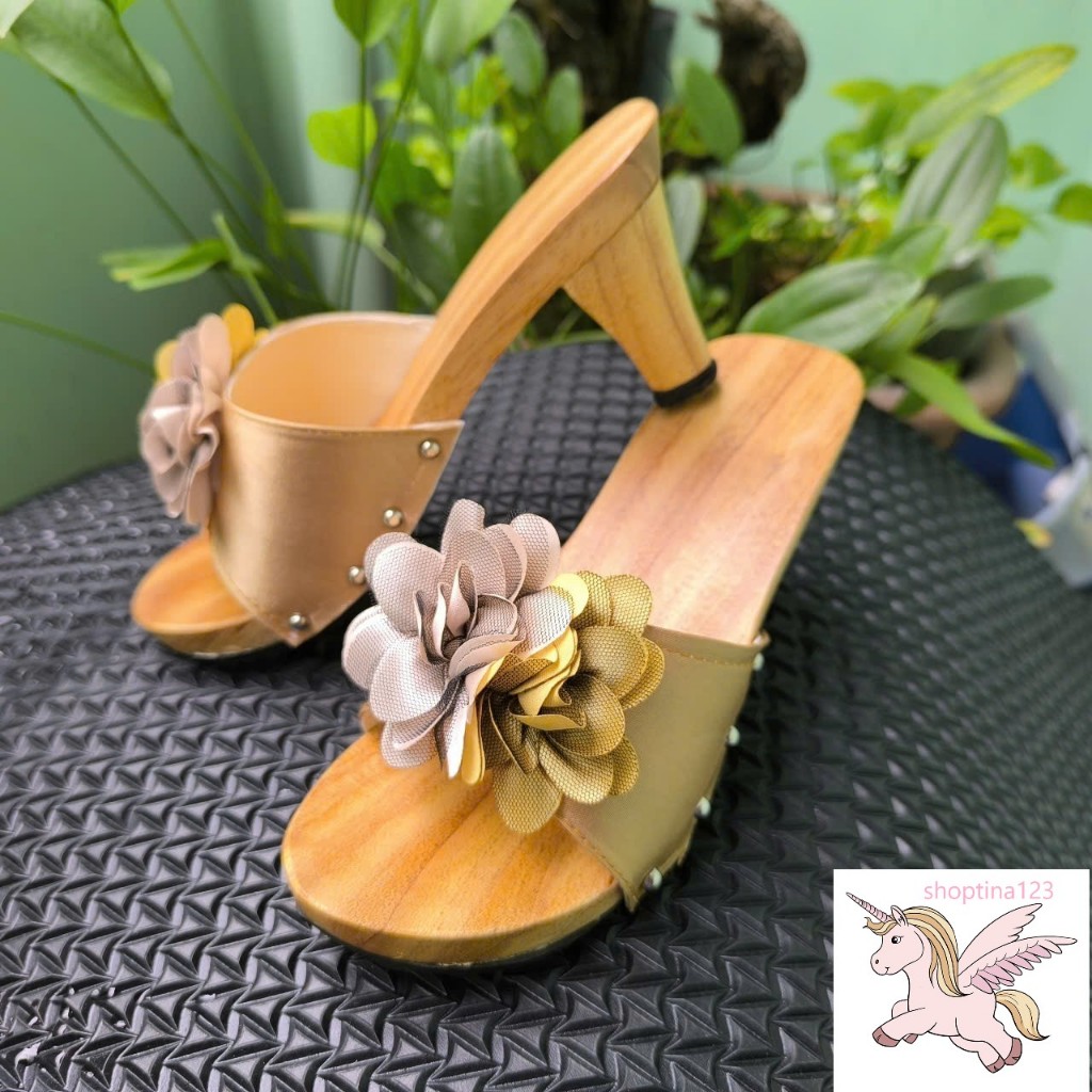 Guốc Gỗ Guốc Mộc Cao 7 Phân Đế Vuông Quai Bông ( đế cao su 2 lớp )