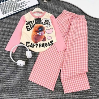 Bộ Quần Áo Dài Tay Quần Caro In Nhiệt Hình CAPYBARA Cho Bé Gái Từ 9-50 KG Chất Vải Cotton