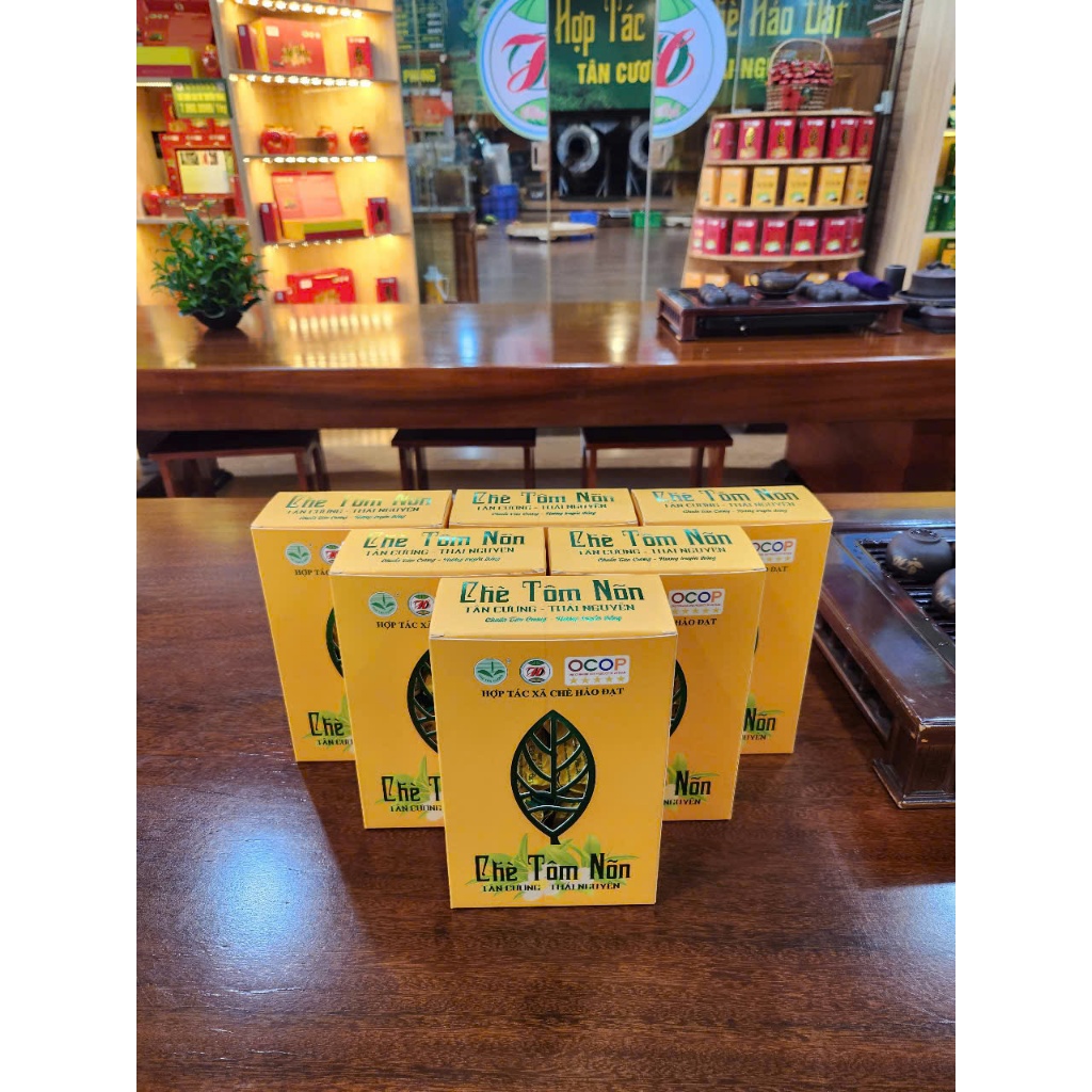 Hộp ấm cài chè tôm nõn / HTX Chè Hảo Đạt - Tân Cương - Thái Nguyên
