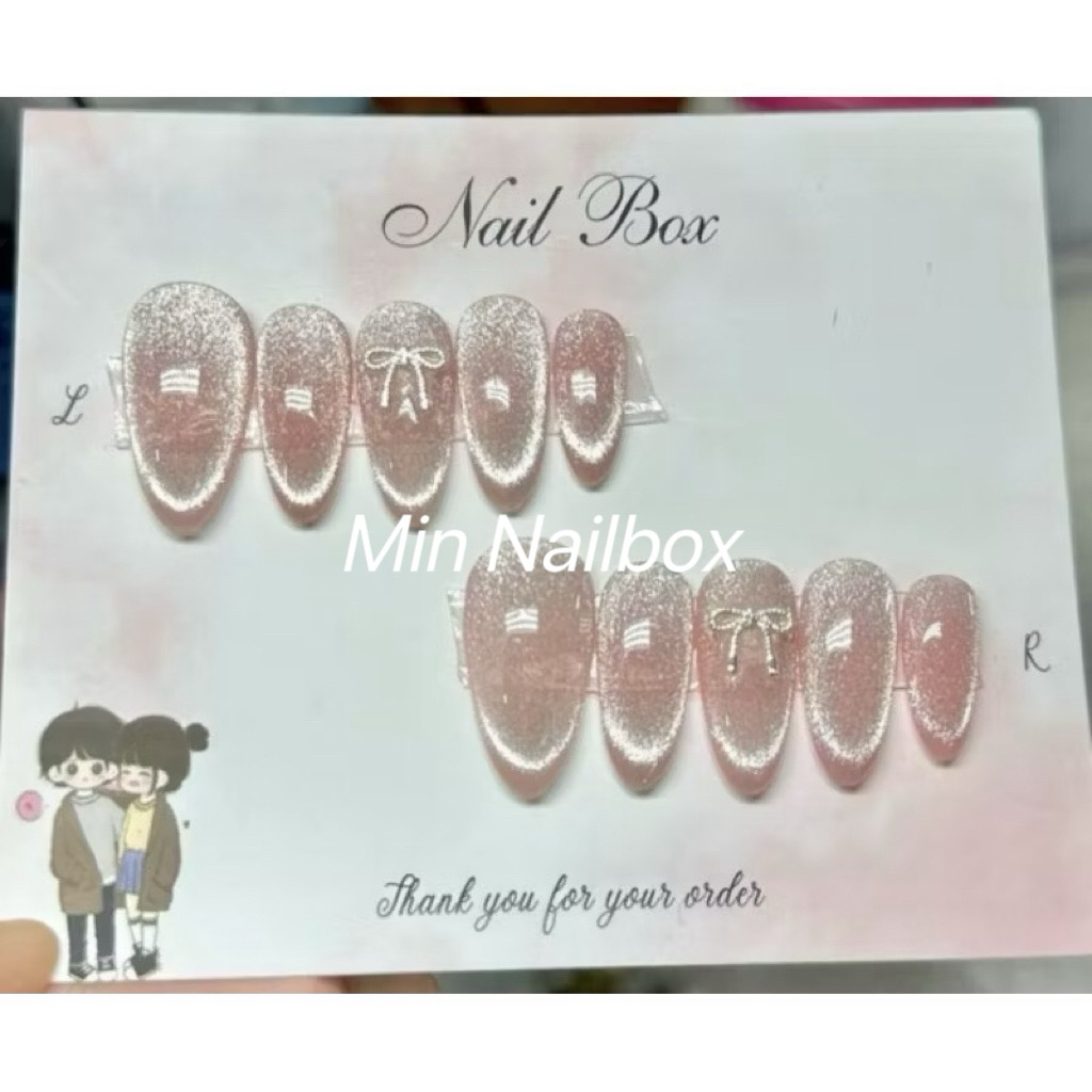 Nailbox thiết kế mắt mèo hồng M108