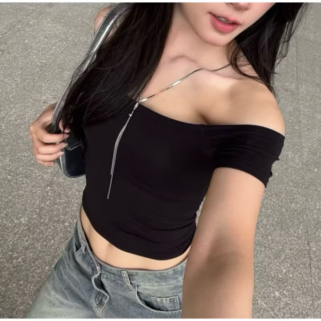 Áo thun trễ vai tay ngắn ôm body chất thun tăm co dãn thoải mái tôn dáng | BigBuy360 - bigbuy360.vn