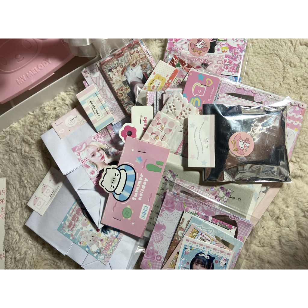 Card off Ive wonyoung, Aespa, chiquita, TxT,, Bts, Blackpink