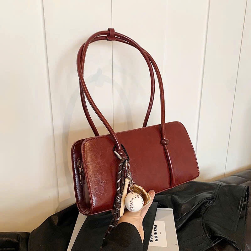Túi Xách Nữ Retro Túi Đeo Vai Dáng Dài Da PU Kèm Charm Bóng Chày Hiện Đại size 28cm - HT181 | BigBuy360 - bigbuy360.vn
