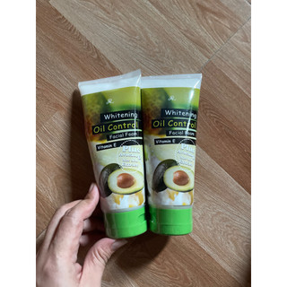 Sữa Rửa Mặt Bơ(Vitamin e tuýp 210ml)