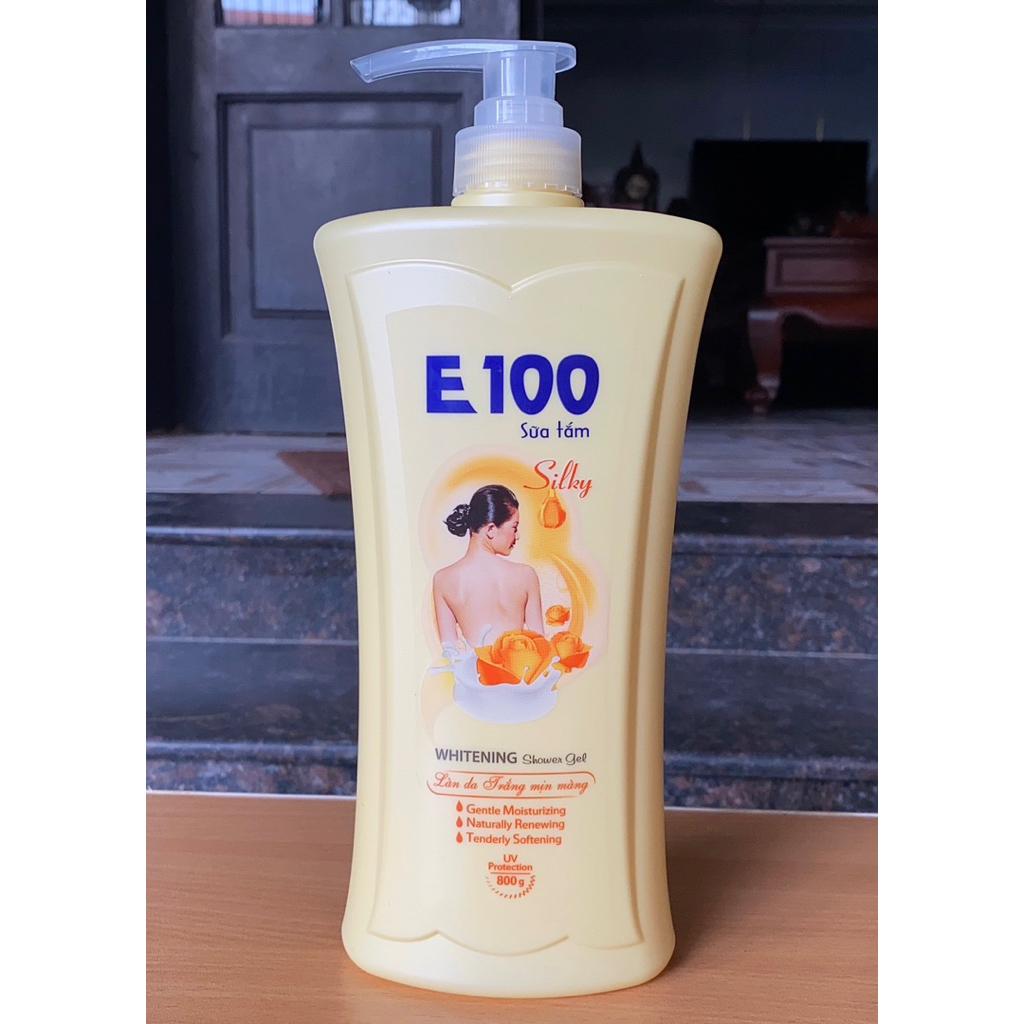 Sữa tắm E100 whitening silky 800g ( mầu vàng )