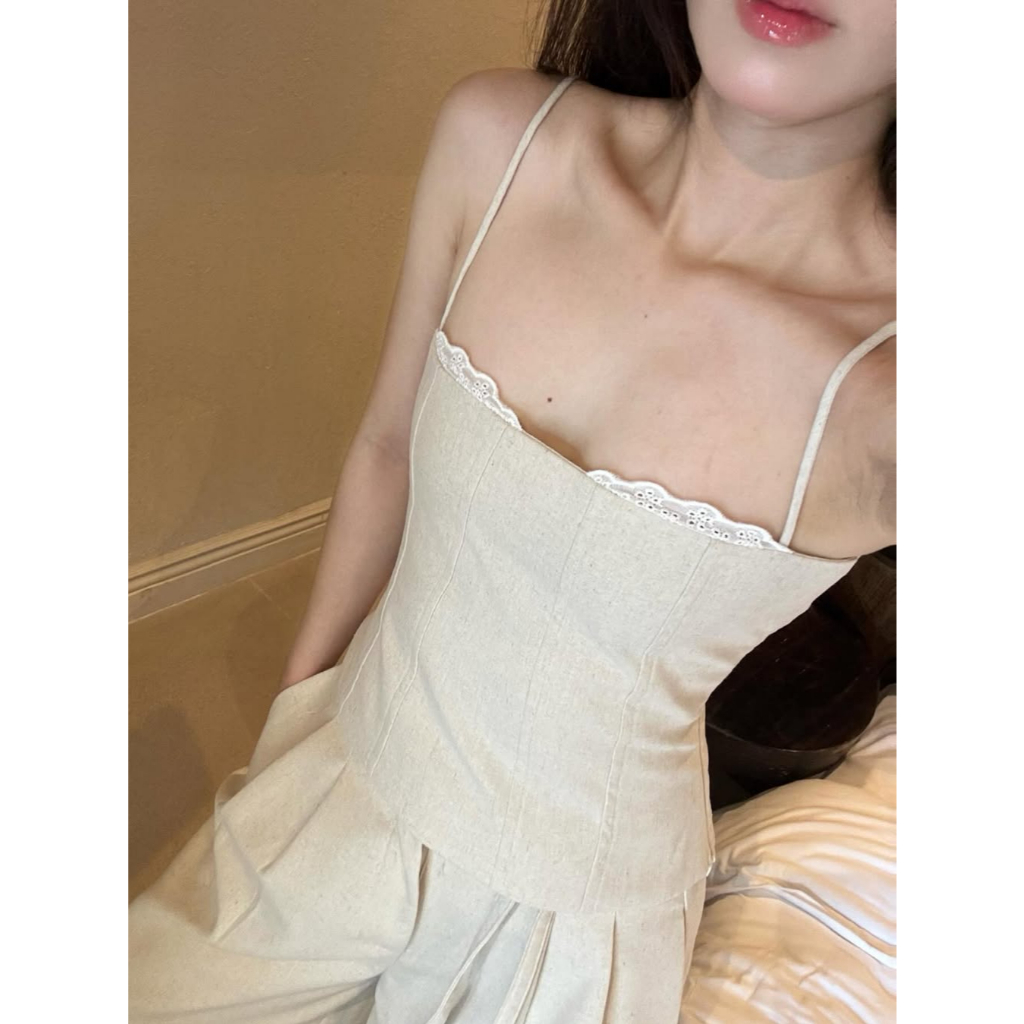 Áo 2 Dây Linen Nữ Thiết Kế Kiểu Quyến Rũ Tiểu Thư Mùa Hè SS2025 - Shees KA533 | BigBuy360 - bigbuy360.vn