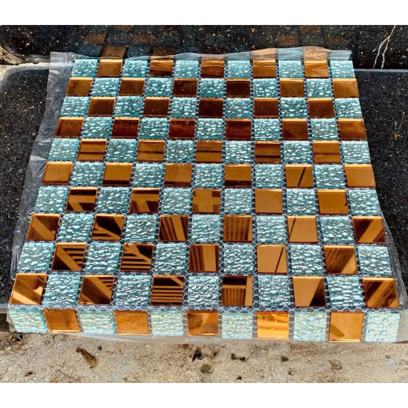 Miếng dán trang trí mosaic gương phối màu trắng trà. Gạch mosaic kiếng 30cm
