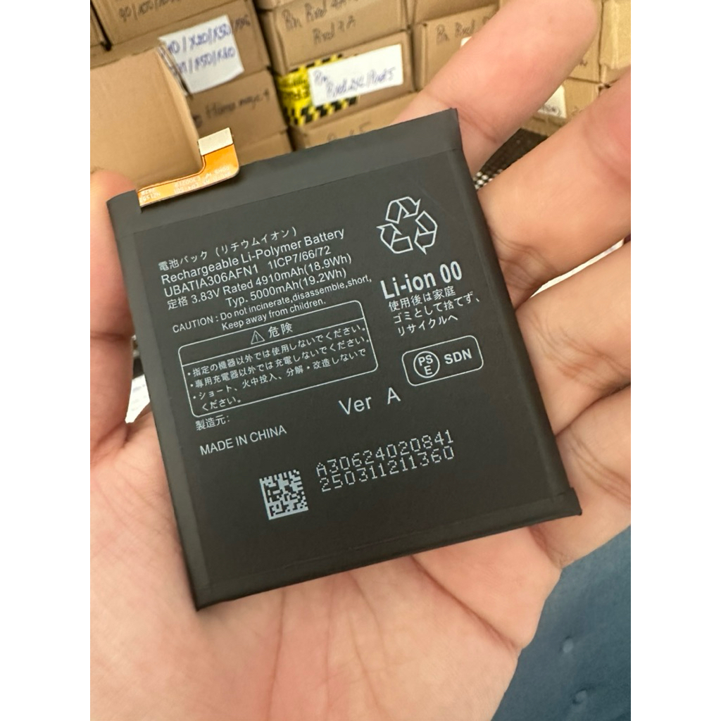 Pin Aquos Sharp R6 New mới