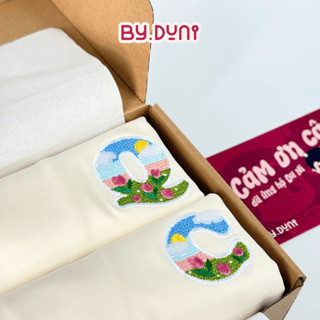 Áo thun THÊU cặp đôi BY.DUNI nam nữ form rộng Local Brand tay lỡ unisex, áo bạn thân chữ cái KÝ TỰ YÊU THƯƠNG màu BE
