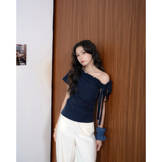 [Hoả tốc HCM] Áo kiểu nữ tay hến cổ bèo nhún eo thắt nơ Ospie Top - Sibling House