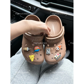 crocs classic chính hãng tặng thêm charm ngẫu nhiên