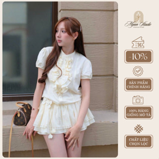 Jumpsuit nữ cao cấp Myan Studio chất thô lụa kèm dây hoa rời, áo cổ tàu phối bèo ngực, kèm quần bảo hộ