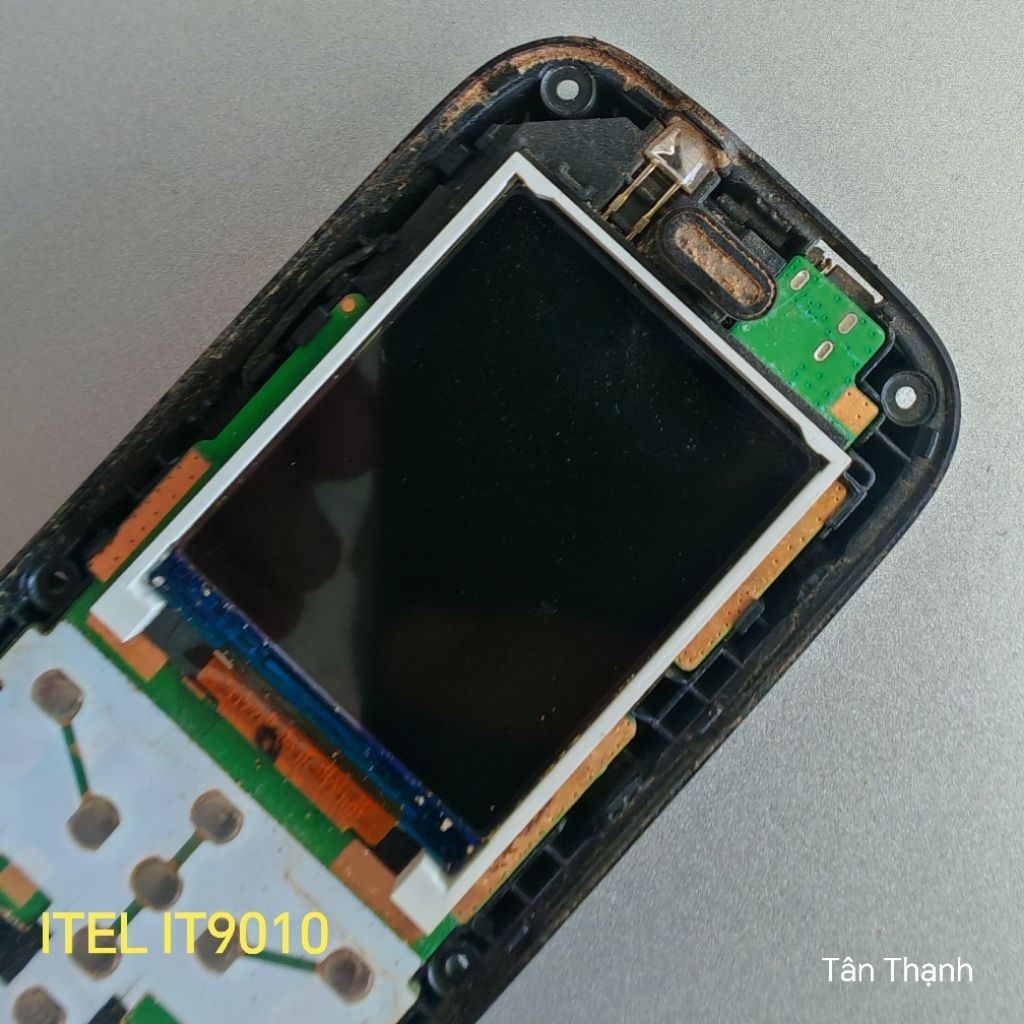 Màn hình 16 chân zin bóc máy itel it9010 màn hình: LCD.  Màn hình rộng: 1.77"