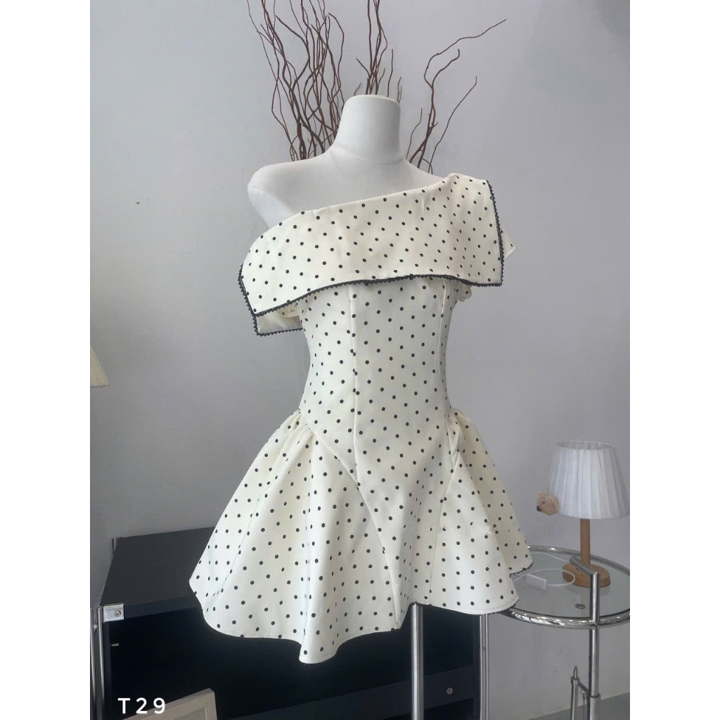 [SAU TẾT TRẢ] VÁY CHẤM BI LỆCH VAI VIỀN REN DÁNG TÙNG XÒE TIỂU THƯ ĐẦM CHẤM BI VẠT LỆCH DÁNG NGẮN ĐIỀU ĐÀ | BigBuy360 - bigbuy360.vn