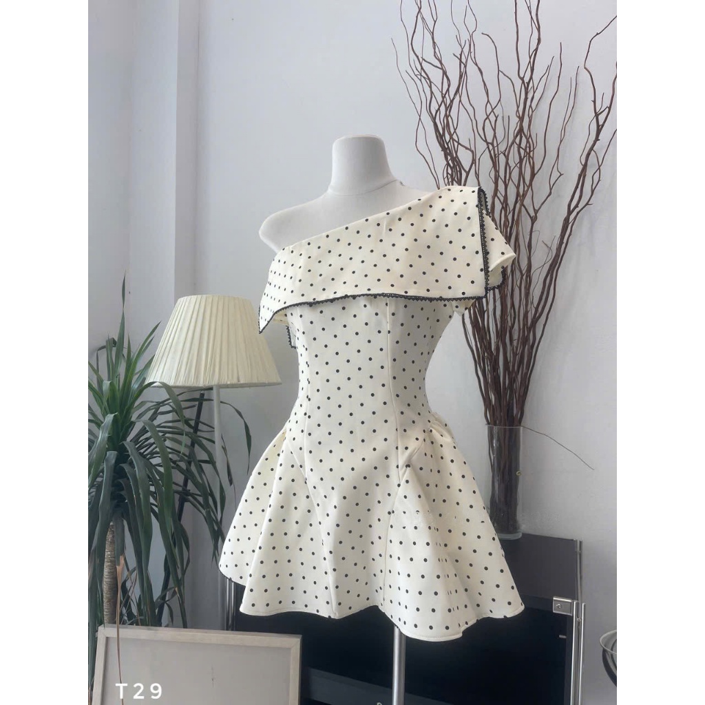 [SAU TẾT TRẢ] VÁY CHẤM BI LỆCH VAI VIỀN REN DÁNG TÙNG XÒE TIỂU THƯ ĐẦM CHẤM BI VẠT LỆCH DÁNG NGẮN ĐIỀU ĐÀ | BigBuy360 - bigbuy360.vn