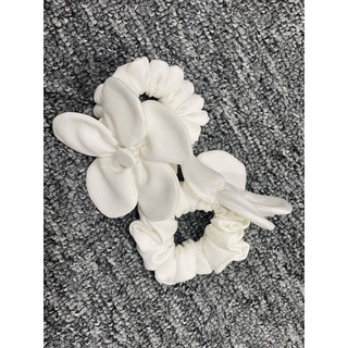 Scrunchies hoa - Dây cột tóc hoa vải chéo trắng siêu dày dặn bản cover Joie des rose