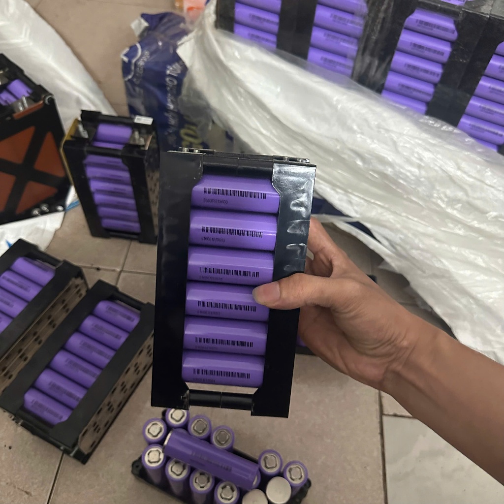 Khối Pin 26980 6000mah 3.7v Nội Trở 3-5 Dòng Xả 15 Tức 90a Hàng Tháo Khối