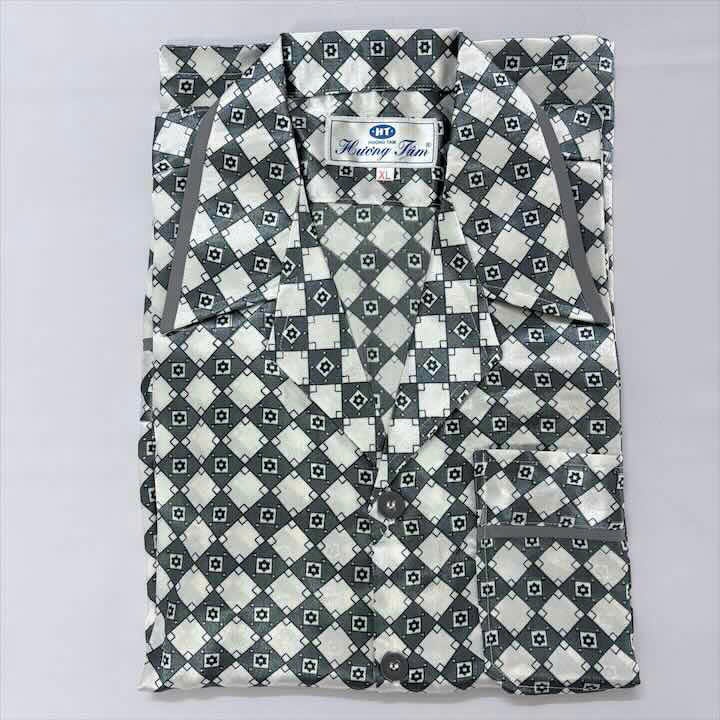 Bộ Pyjama HUONGTAM Phi tay dài nam cao cấp(PDP01). Chất liệu vải polyester mềm mại, thoáng mát, không phai màu.