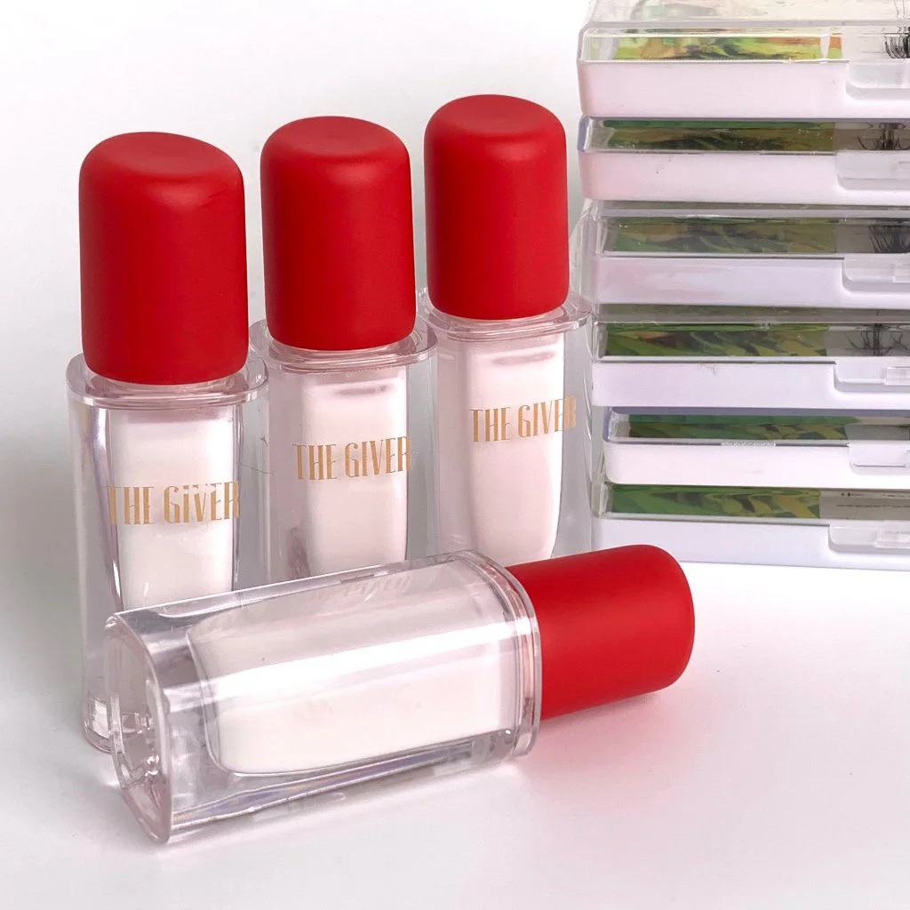 Keo gắn mi the giver