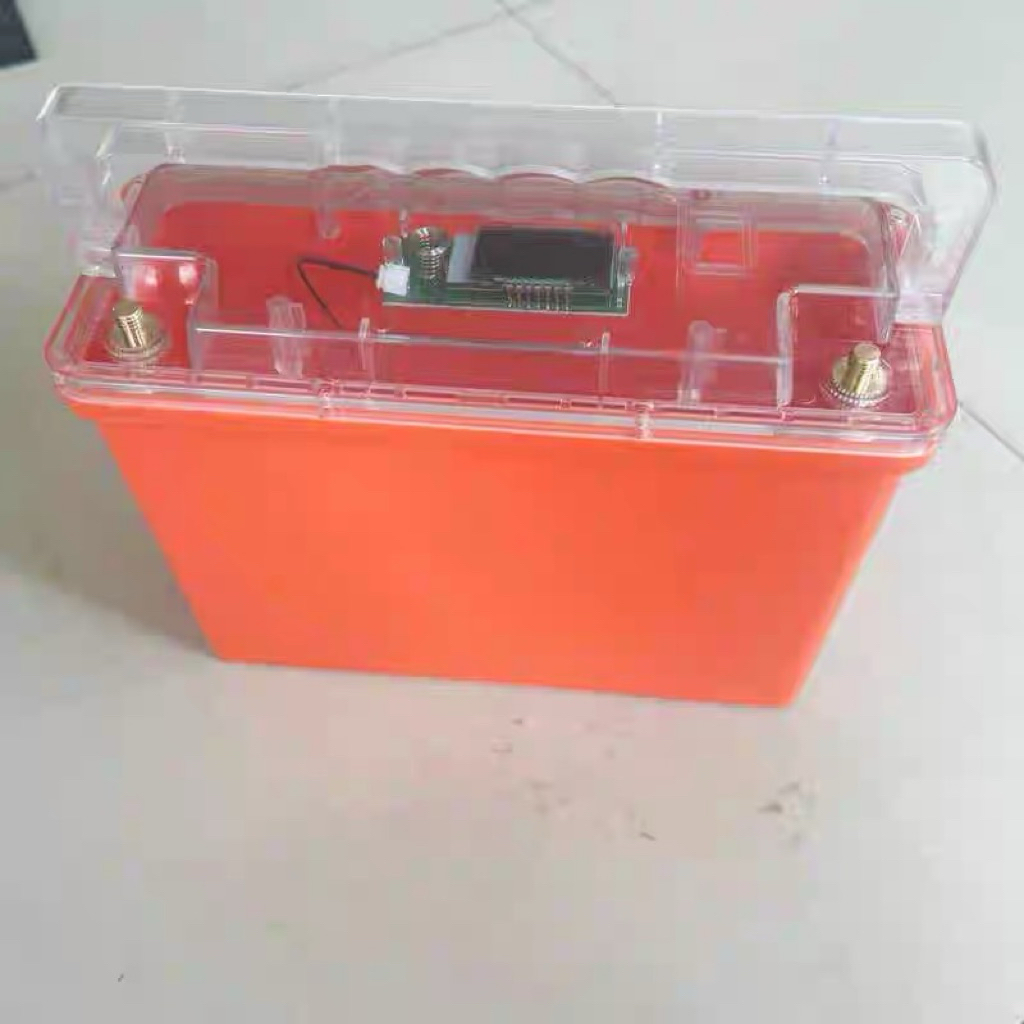 Vỏ Bình Pin 45AH Kín Nước Chứa Được 12 Cell 33140 Có Led Báo Pin