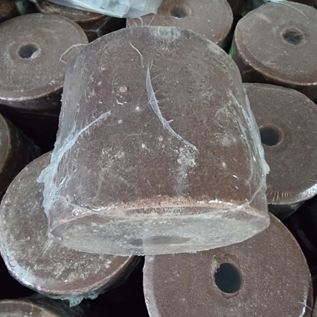 Đá muối khoáng ( 5kg) dùng cho gia súc, trâu, bò, dê, cừu