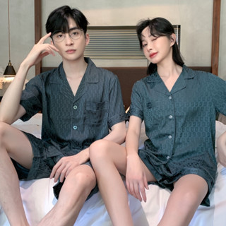 Bộ  Ngủ Đùi Mặc nhà Pijama Nam Nữ Thiết Kế Chữ G Chất Lụa Cao Cấp Nhung