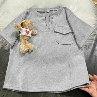   MẪU MỚI MỞ BÁN  Áo thun dáng baby tee Dáng  Ôm Fom vừa thiết kế kiểu túi nắp cách điệu có cúc chạy diễu gân mẫu mới 20 