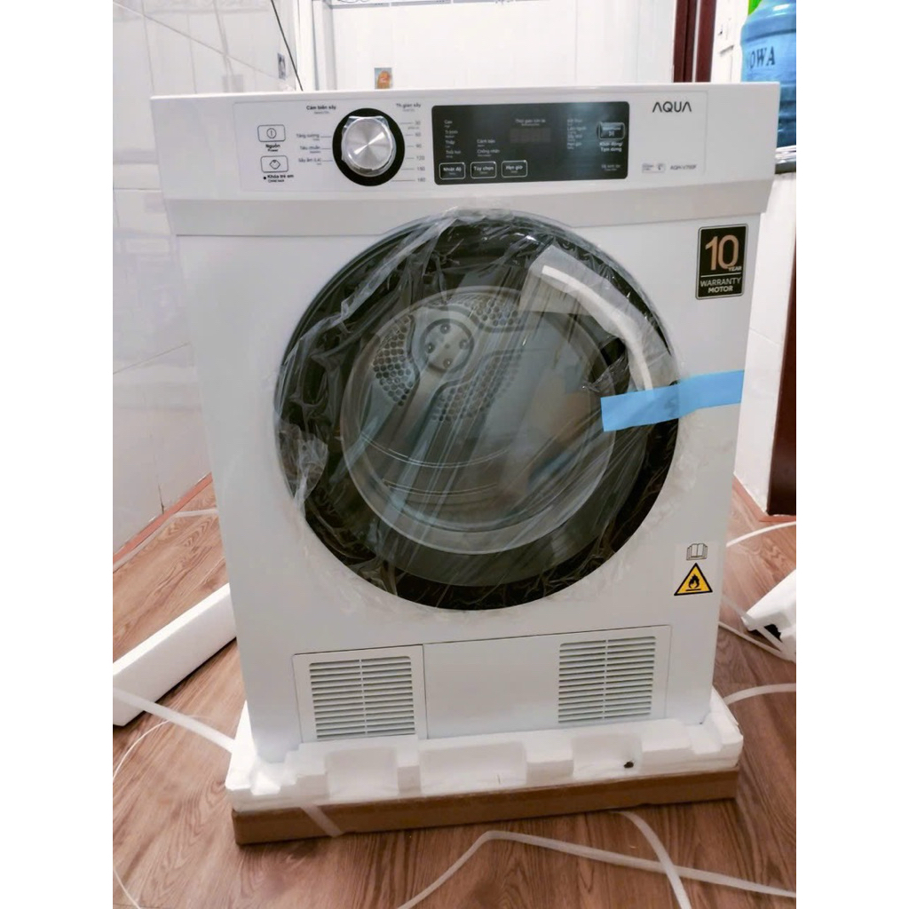 [Chỉ giao HCM chat trước khi đặt hàng] Máy sấy Aqua 7.0 kg new 100%