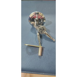 Ổ khóa két sắt 4 cạnh và lòng mo