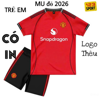[trẻ em - in theo yêu cầu từ 1b tên bé] MU đỏ 2026 thun lạnh Quần áo bóng đá trẻ em Logo thêu không nhăn xù
